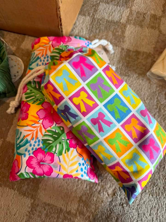 Jess Lea Bow Beach/Pool Towel In Bag