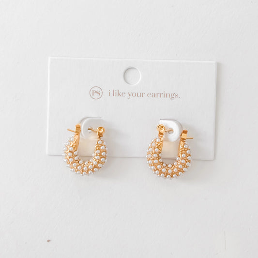 Hailey Huggie Pearl Earrings- Waterproof