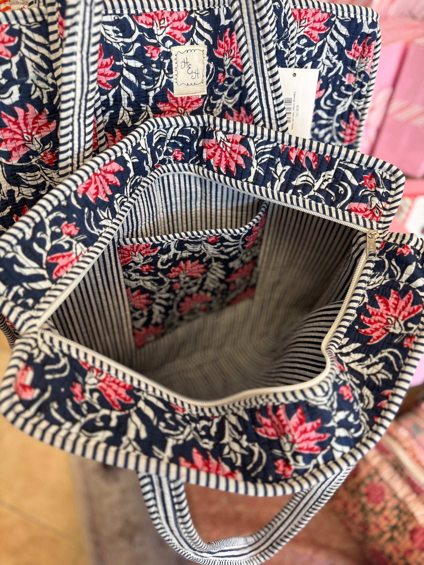 Essential Quilted Totes with Zipper