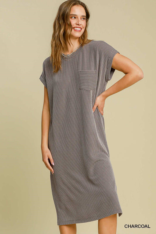 Umgee Boxy Fit Textured Knit Midi Dress – Charcoal Grey