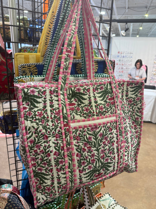 Fabric Totes w Zipper Closure