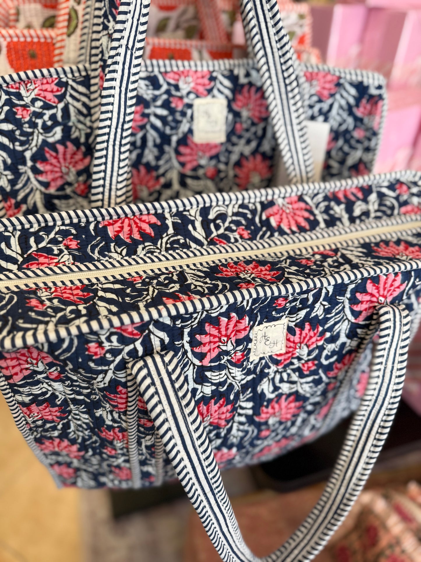 Essential Quilted Totes with Zipper