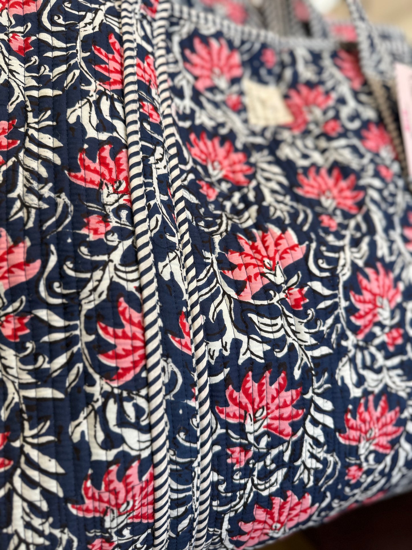 Essential Quilted Totes with Zipper