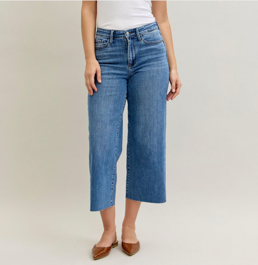 Judy Blue Wide Leg Crop Jeans – Medium Wash